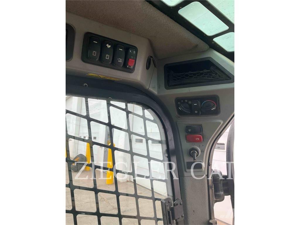 CAT 239D3 Telakuormaajat