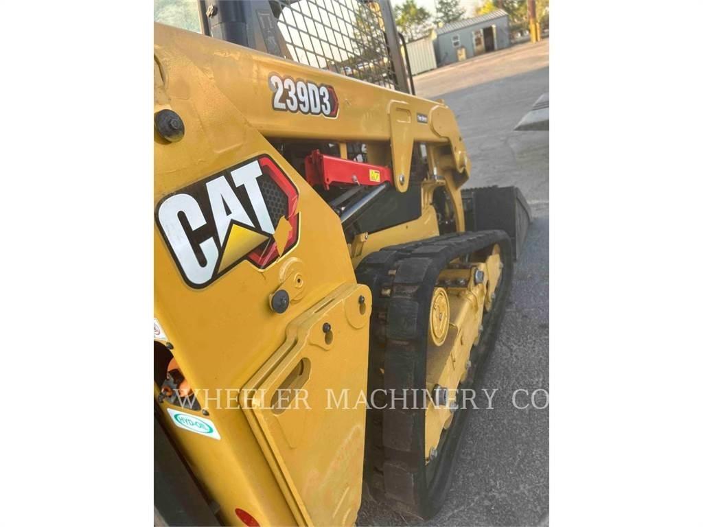 CAT 239D3 C1H2 Telakuormaajat