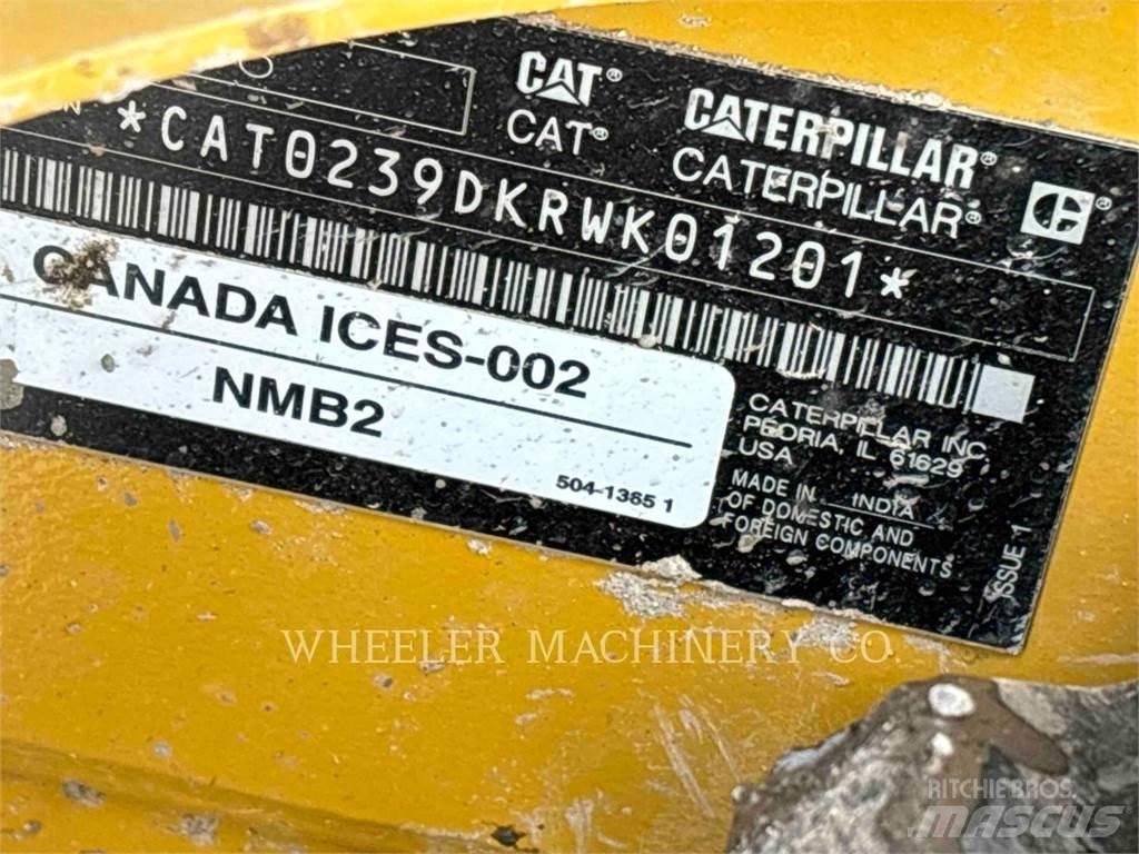 CAT 239D3 C3H2 Telakuormaajat