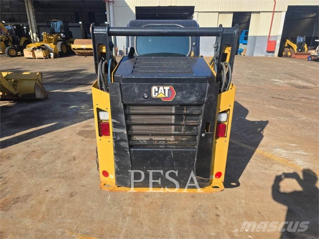 CAT 242 D Liukuohjatut kuormaajat