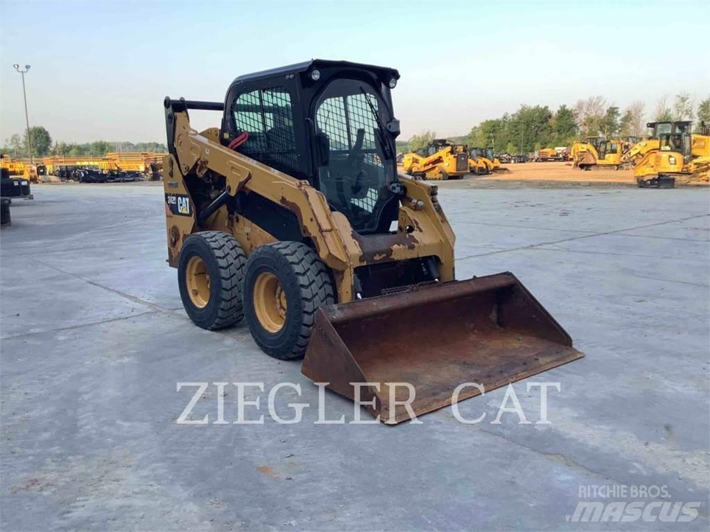 CAT 242D Liukuohjatut kuormaajat