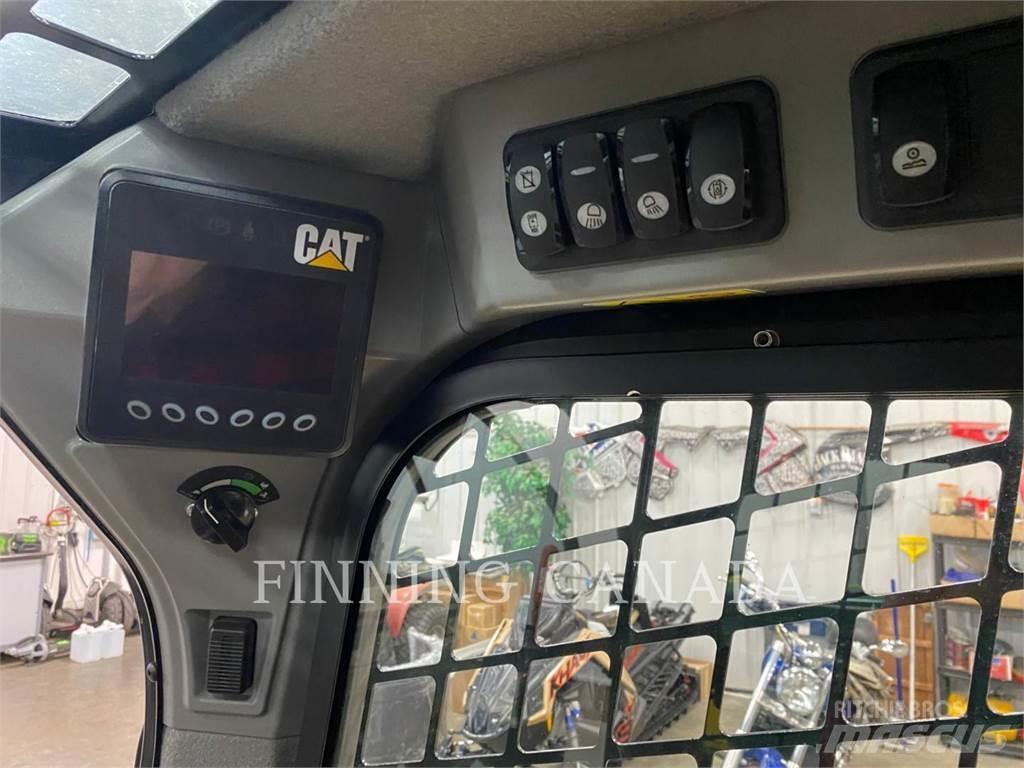 CAT 242D Liukuohjatut kuormaajat