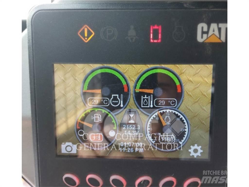 CAT 242D3 Liukuohjatut kuormaajat