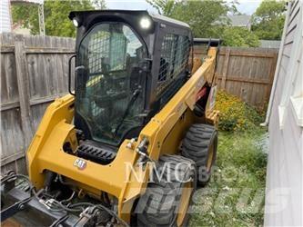 CAT 242D3 Liukuohjatut kuormaajat