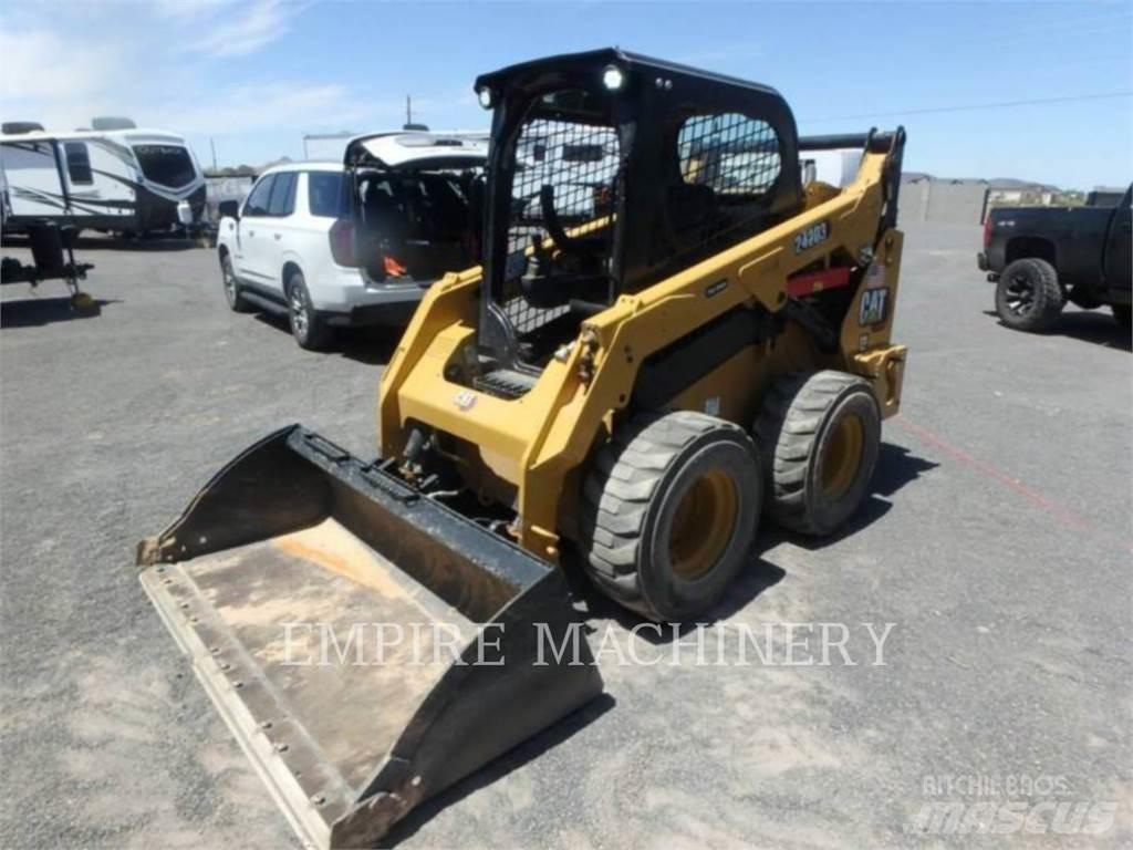 CAT 242D3 Liukuohjatut kuormaajat