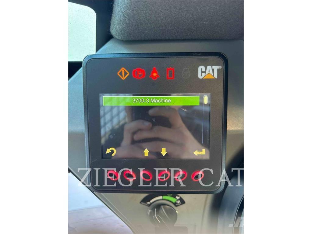 CAT 242D3 Liukuohjatut kuormaajat