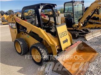 CAT 246D Liukuohjatut kuormaajat