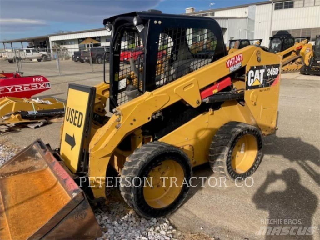 CAT 246D Liukuohjatut kuormaajat