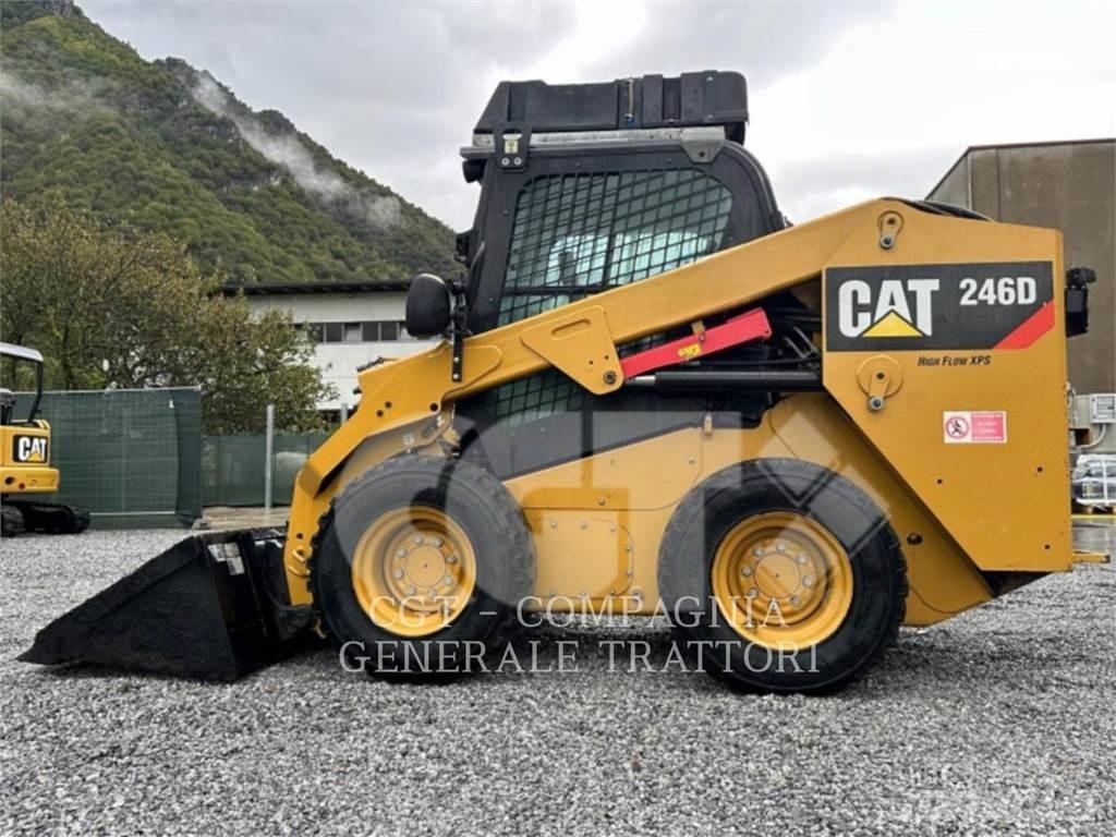 CAT 246D Liukuohjatut kuormaajat