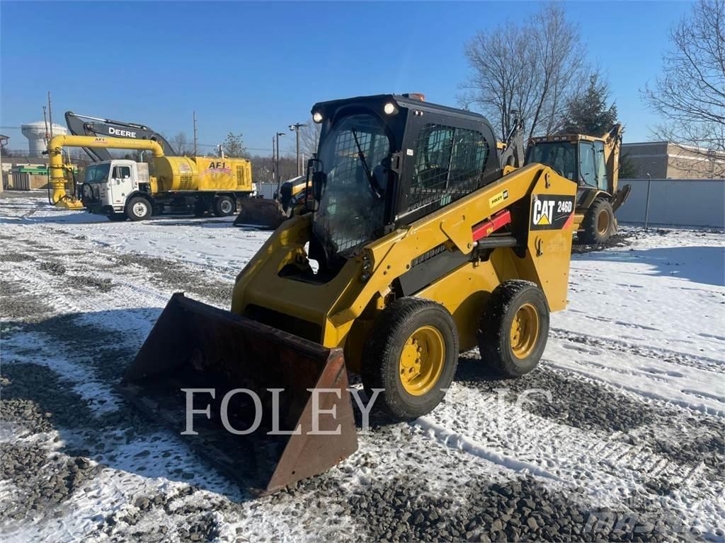 CAT 246D Liukuohjatut kuormaajat