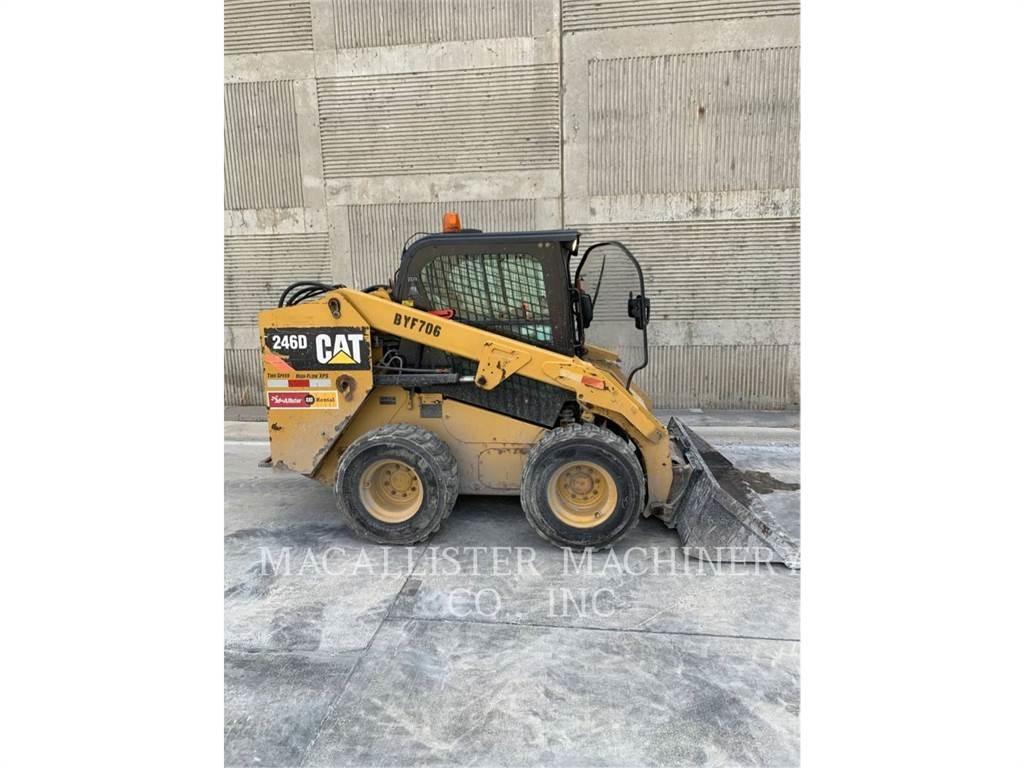 CAT 246D Liukuohjatut kuormaajat