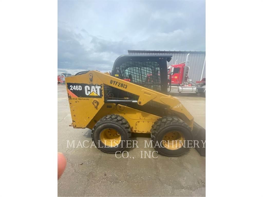 CAT 246D Liukuohjatut kuormaajat