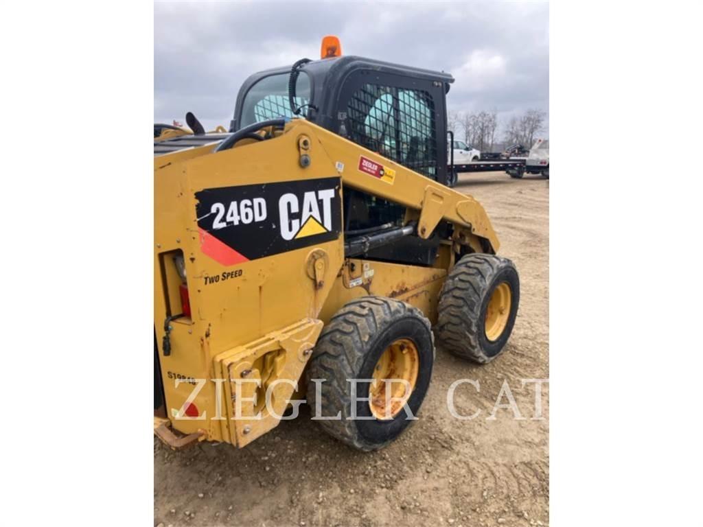 CAT 246D Liukuohjatut kuormaajat