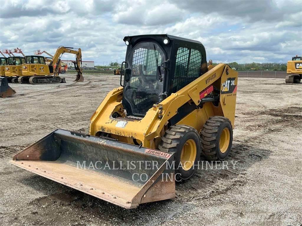 CAT 246D Liukuohjatut kuormaajat