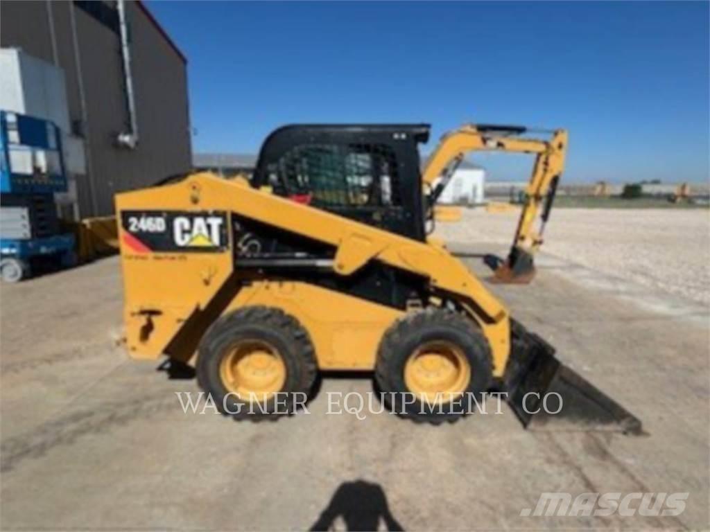 CAT 246D Liukuohjatut kuormaajat