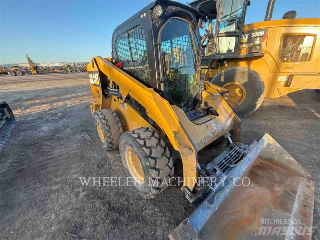 CAT 246D2 C3H4 Liukuohjatut kuormaajat