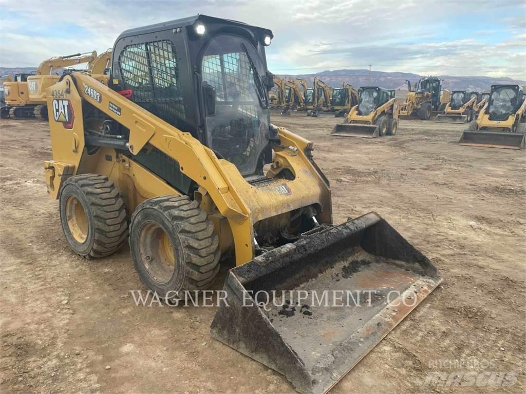 CAT 246D3 Liukuohjatut kuormaajat