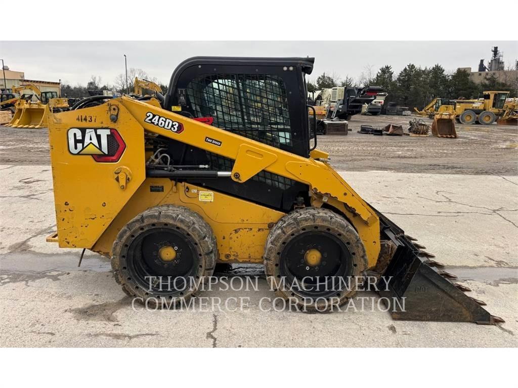 CAT 246D3 Liukuohjatut kuormaajat