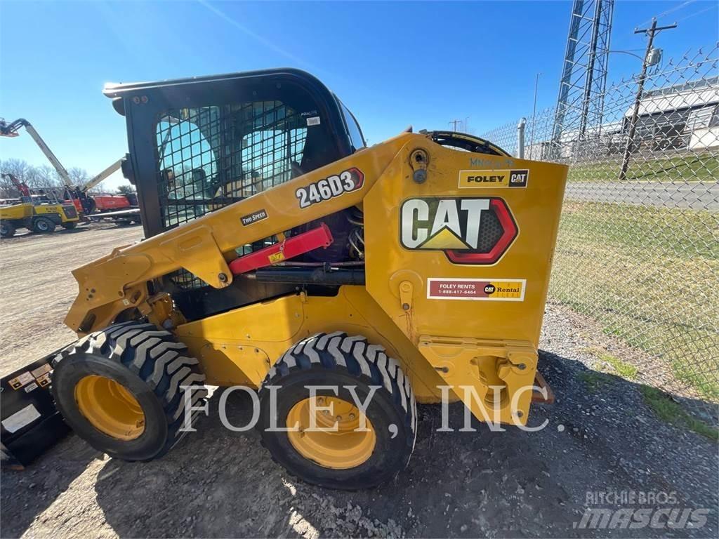 CAT 246D3 Liukuohjatut kuormaajat