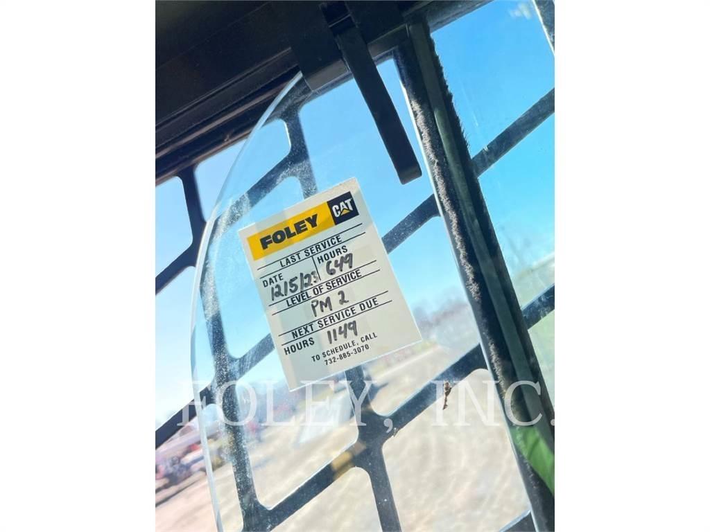 CAT 246D3 Liukuohjatut kuormaajat