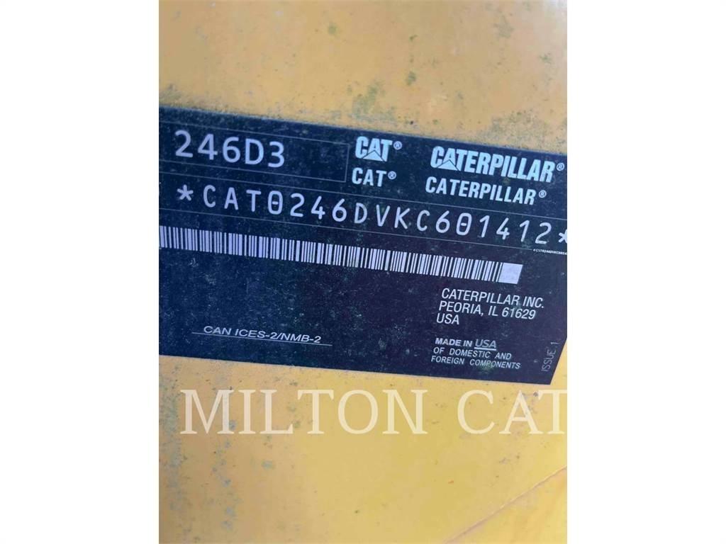 CAT 246D3 Liukuohjatut kuormaajat
