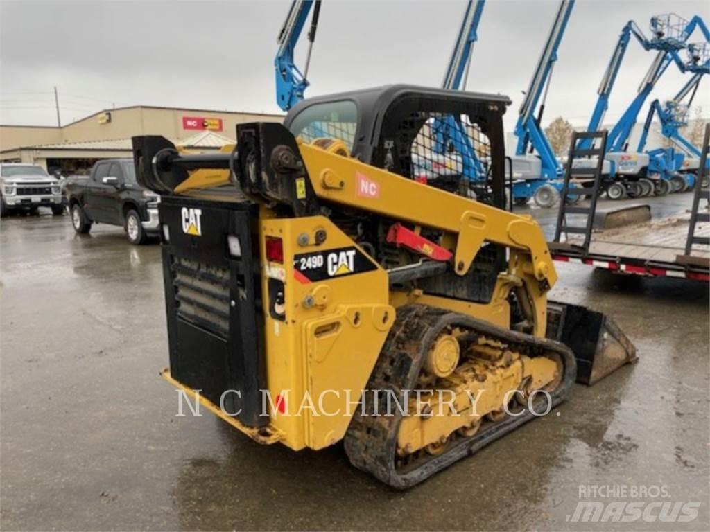 CAT 249D Liukuohjatut kuormaajat