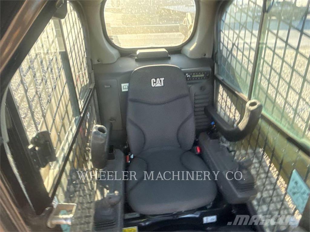 CAT 249D3 C3H2 Telakuormaajat