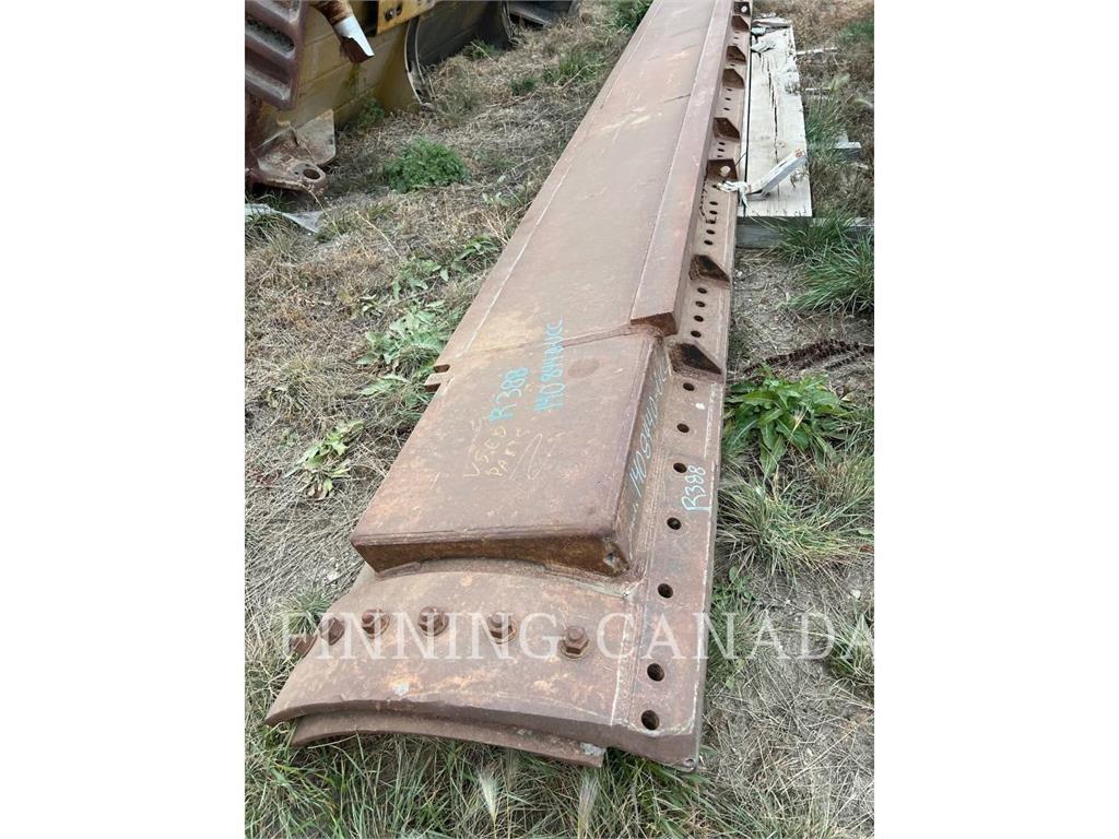 CAT 24M Puskulevyt
