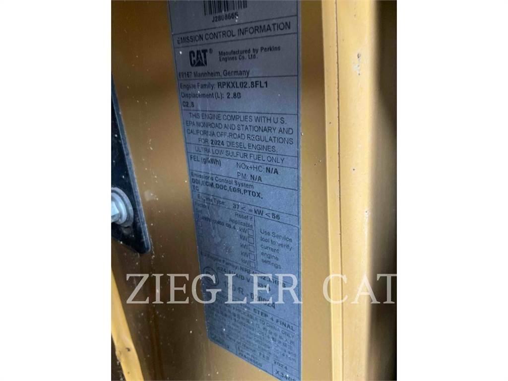 CAT 255 Telakuormaajat