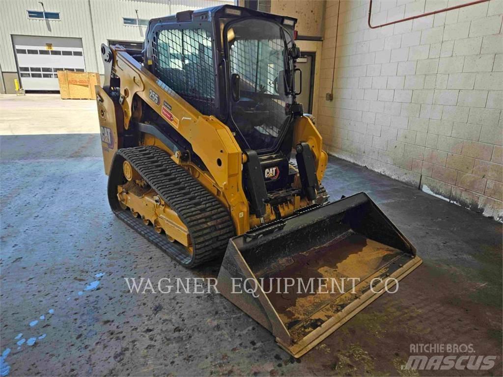 CAT 255 Telakuormaajat