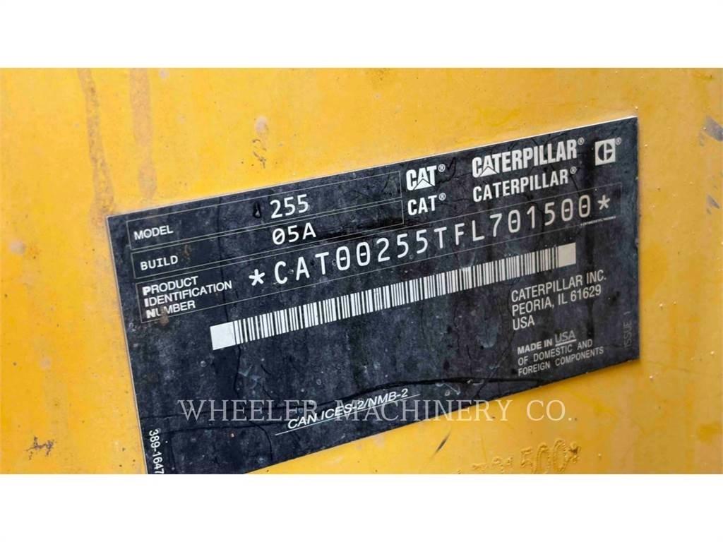 CAT 255 C3HF Telakuormaajat