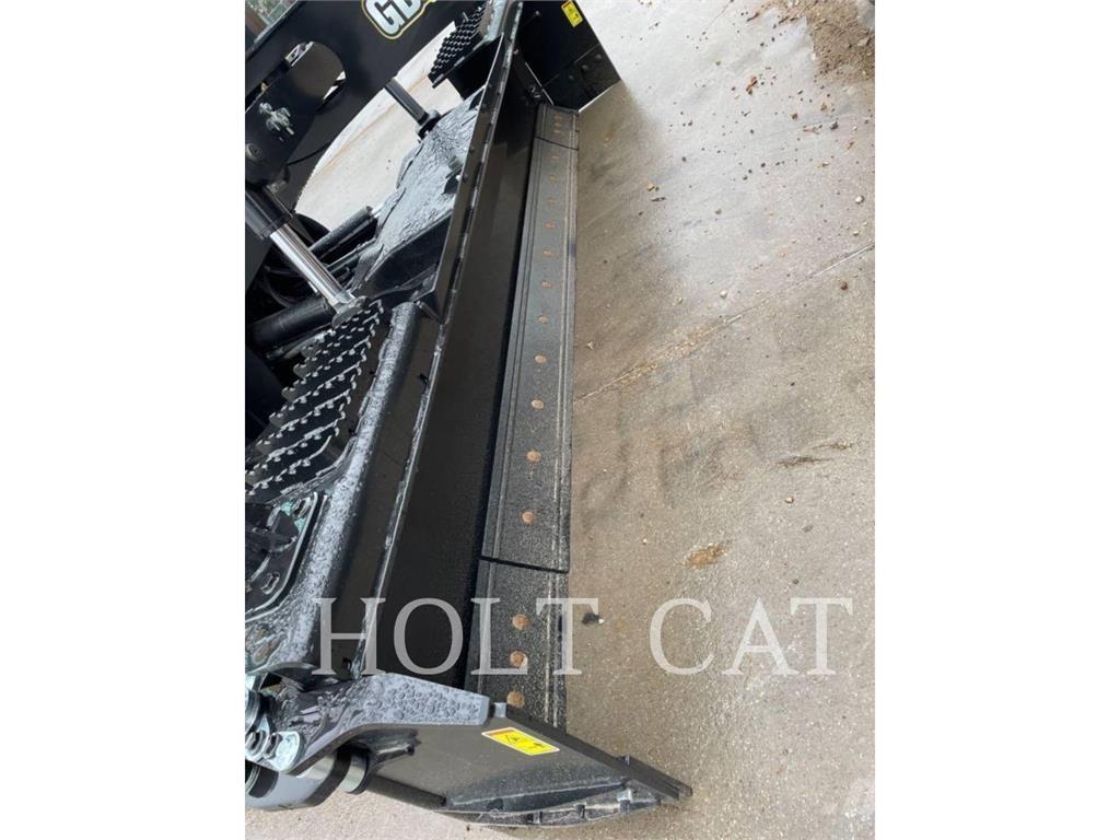 CAT 255 DEMO Liukuohjatut kuormaajat