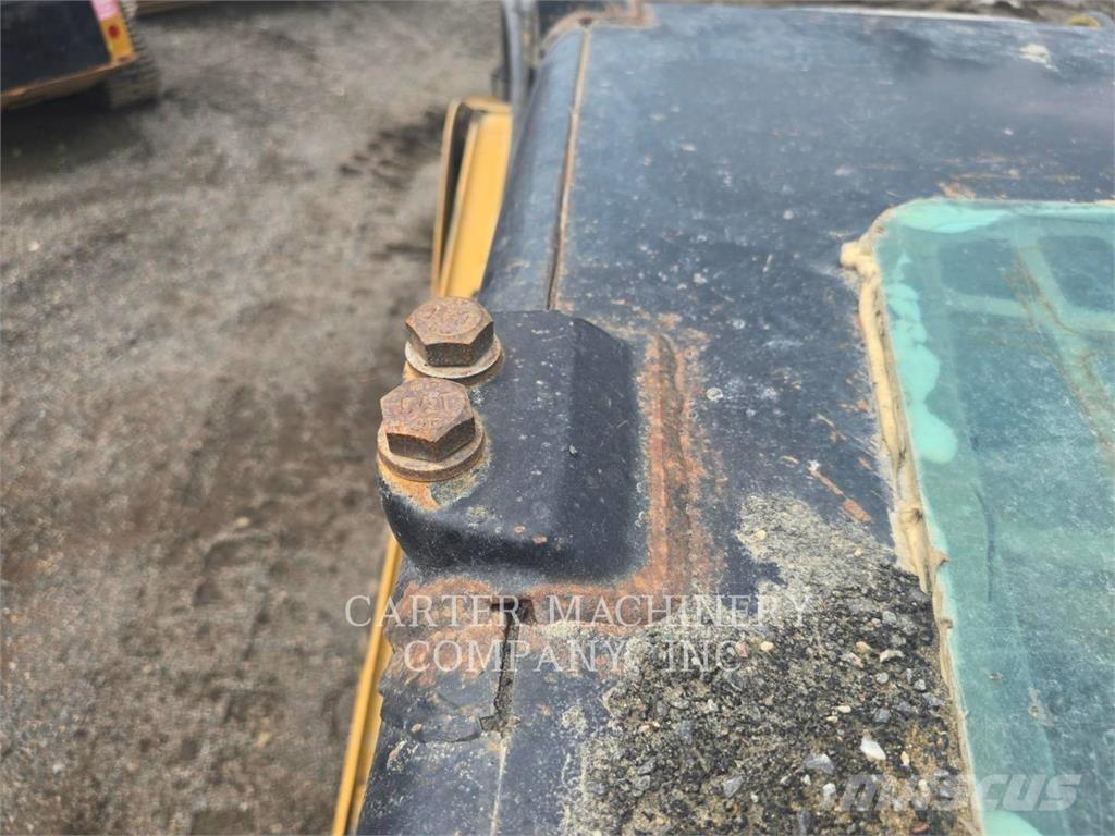 CAT 256C Liukuohjatut kuormaajat