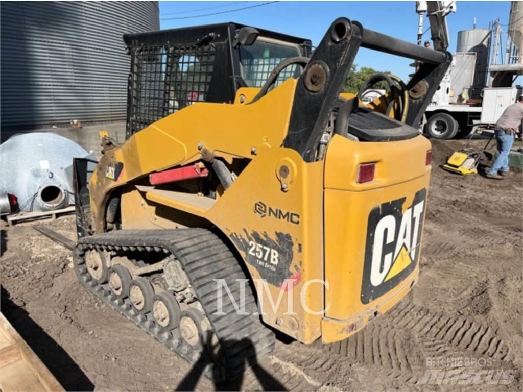 CAT 257B3 Liukuohjatut kuormaajat
