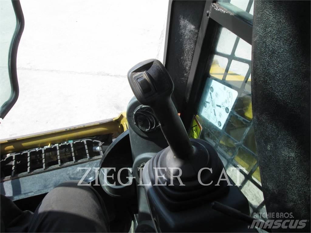 CAT 257D Telakuormaajat