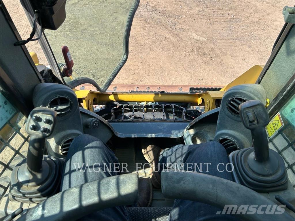 CAT 259D Telakuormaajat