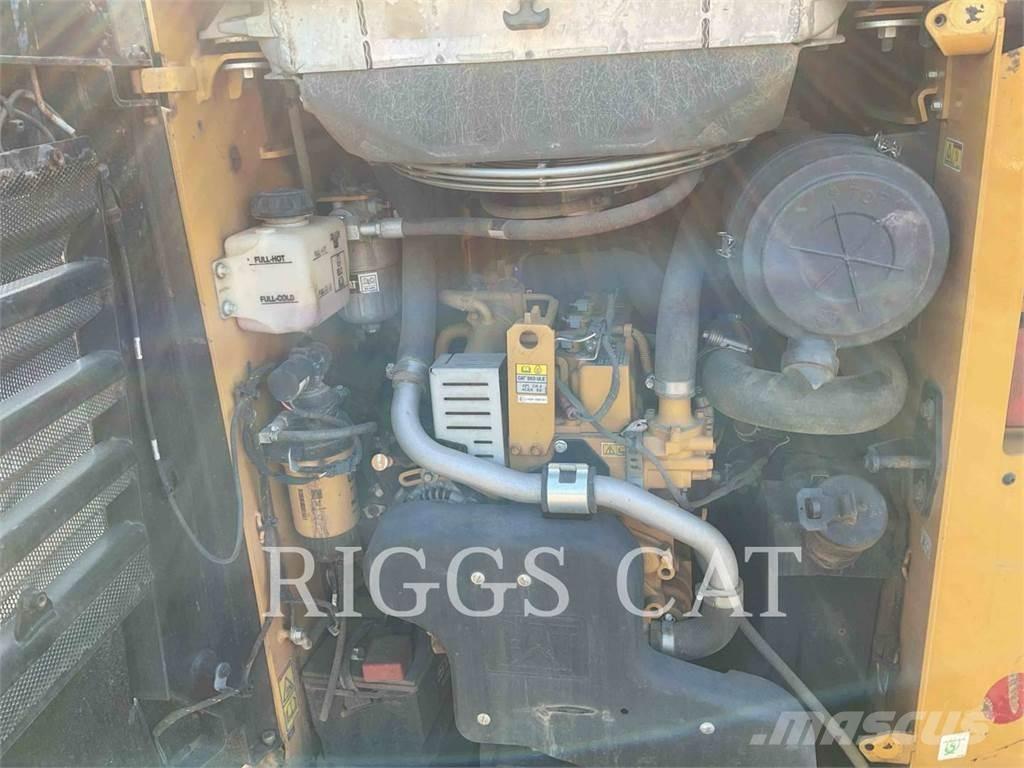CAT 259D Liukuohjatut kuormaajat