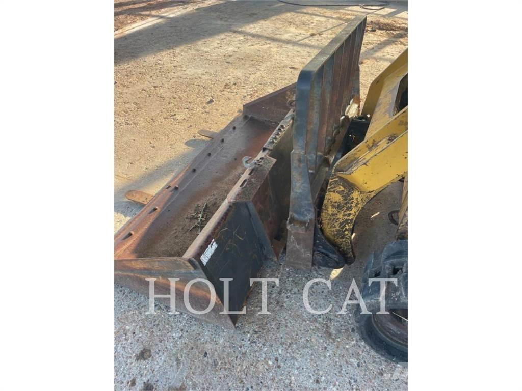 CAT 259D Liukuohjatut kuormaajat