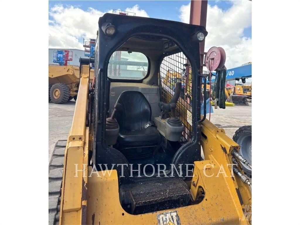 CAT 259D Telakuormaajat