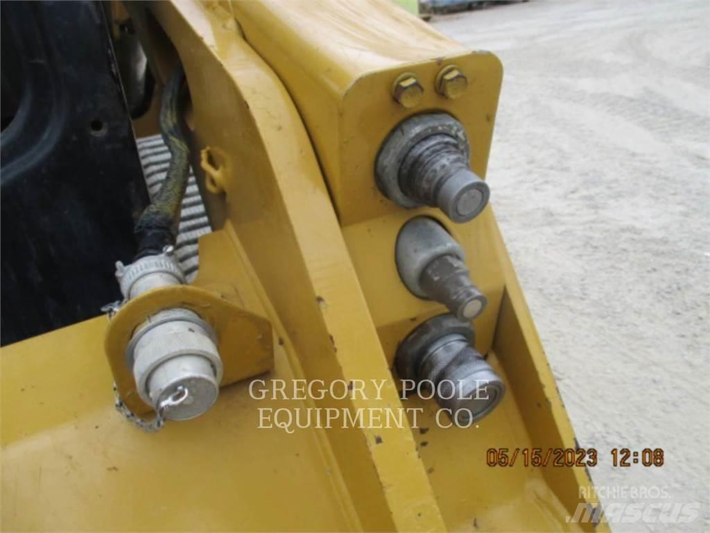CAT 259D3 Telakuormaajat