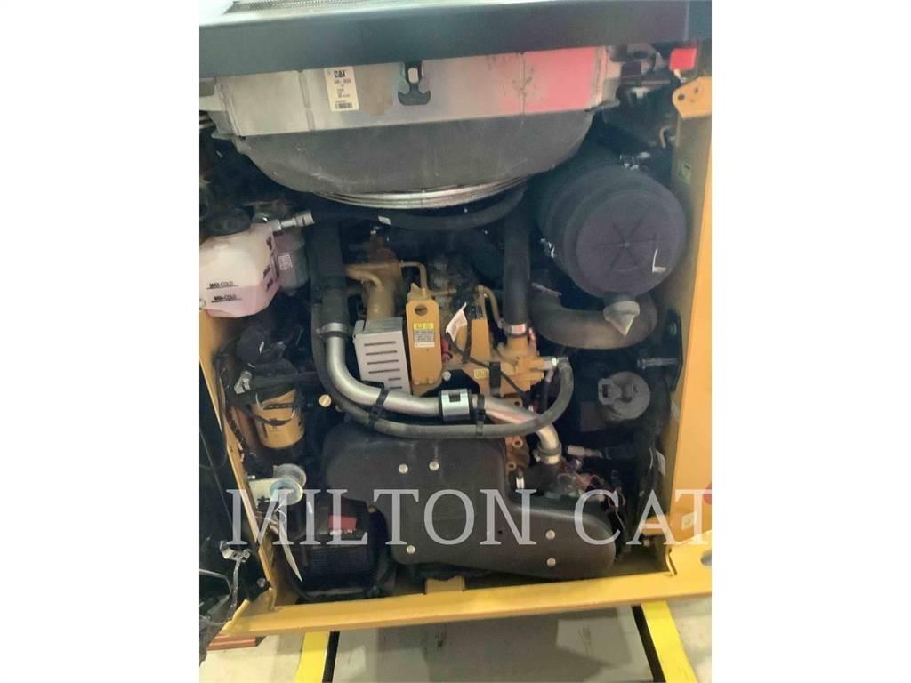 CAT 259D3 Telakuormaajat