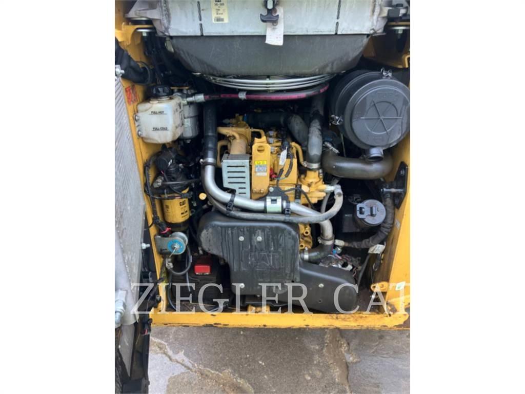 CAT 259D3 Telakuormaajat