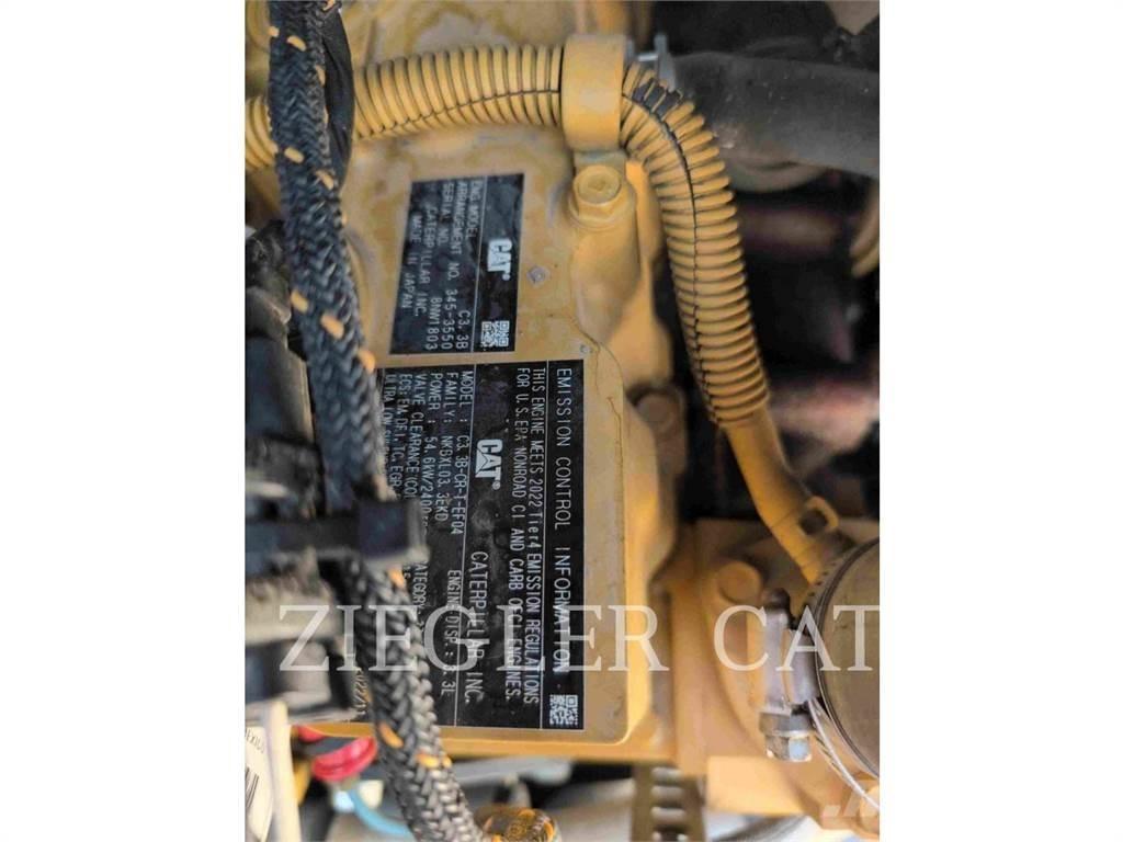 CAT 259D3 Telakuormaajat