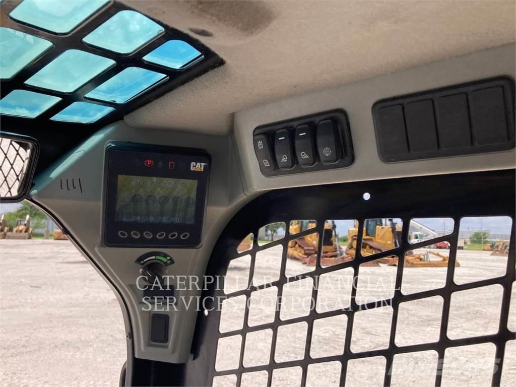 CAT 259D3 Telakuormaajat