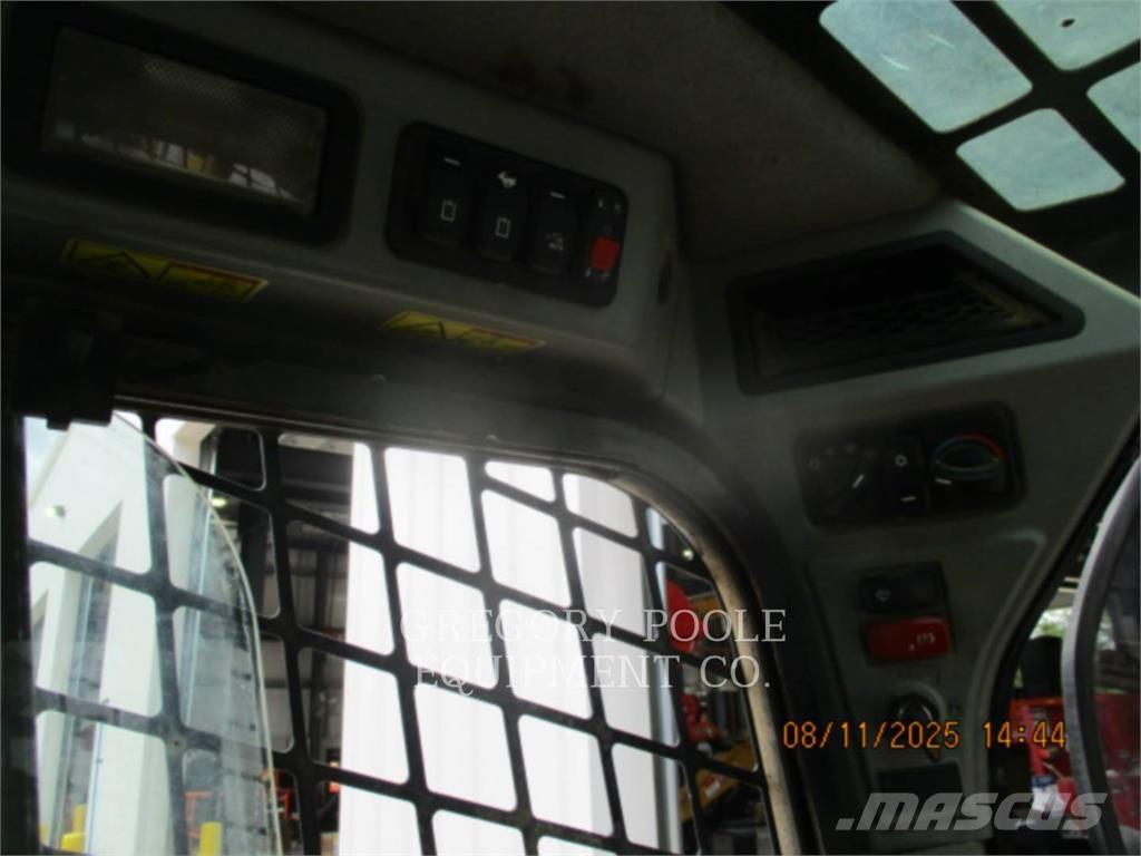 CAT 259D3 Telakuormaajat
