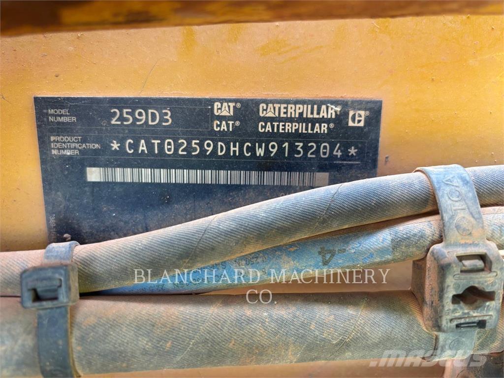 CAT 259D3 Telakuormaajat