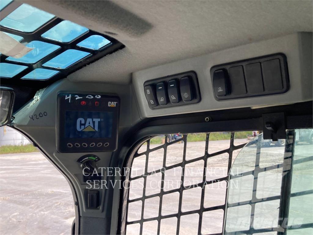 CAT 259D3 Telakuormaajat