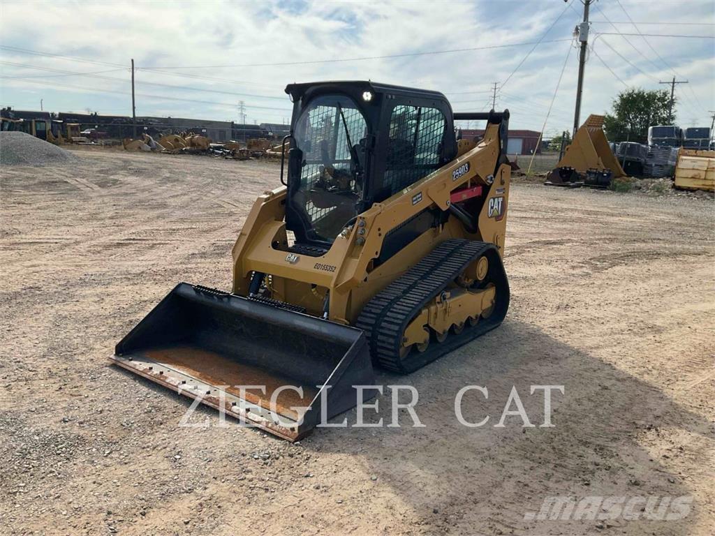 CAT 259D3 Telakuormaajat