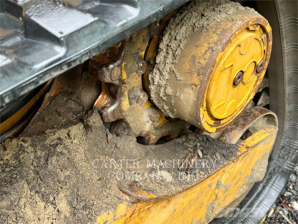 CAT 259D3 Liukuohjatut kuormaajat