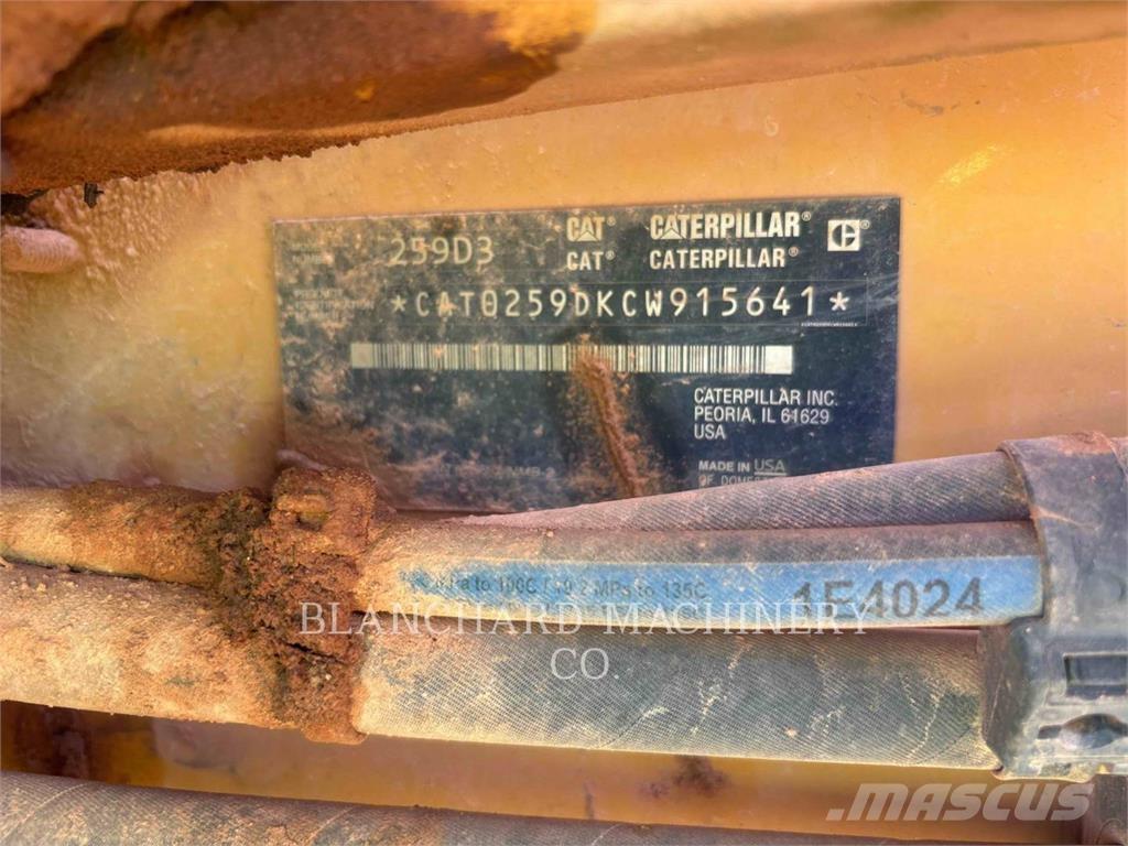 CAT 259D3 Telakuormaajat